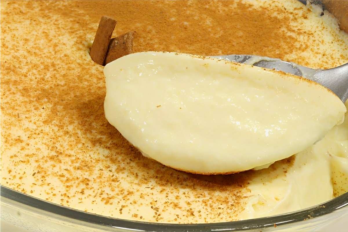 Curau de milho com milho de latinha muito fácil de fazer e delicioso