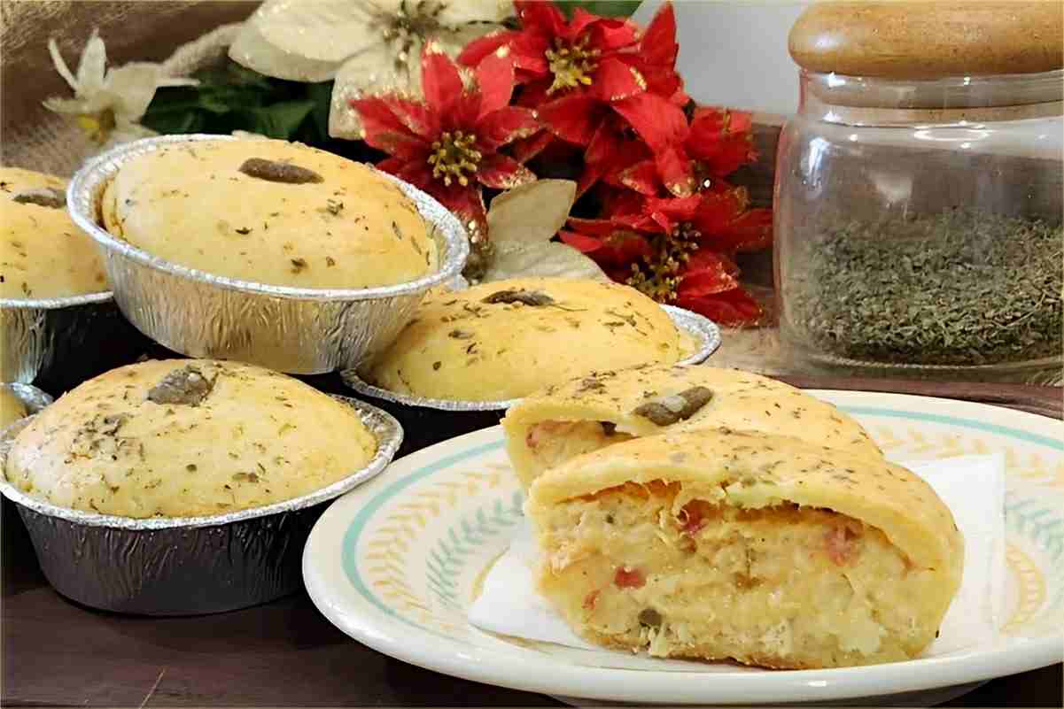 Empada de frango sem farinha de trigo leve deliciosa e perfeita para o lanche