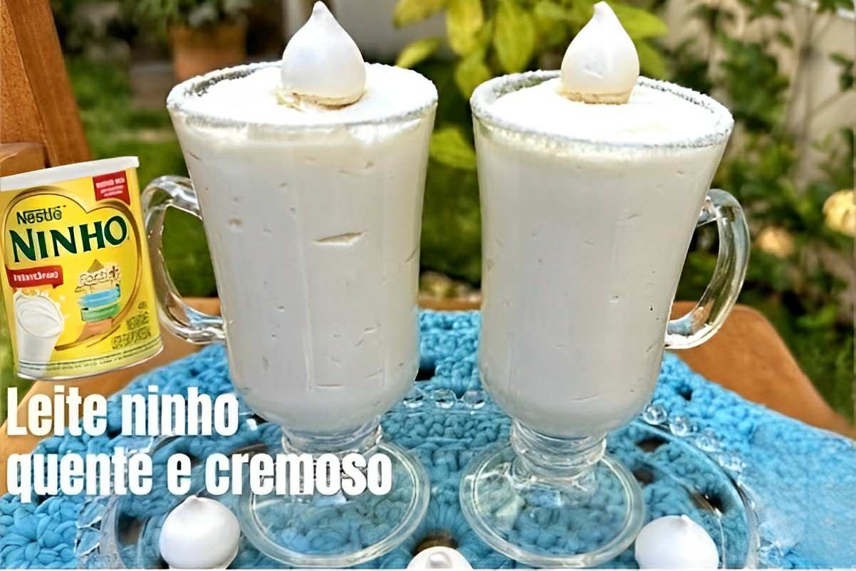 Leite quente cremoso feito com leite ninho perfeito para o inverno