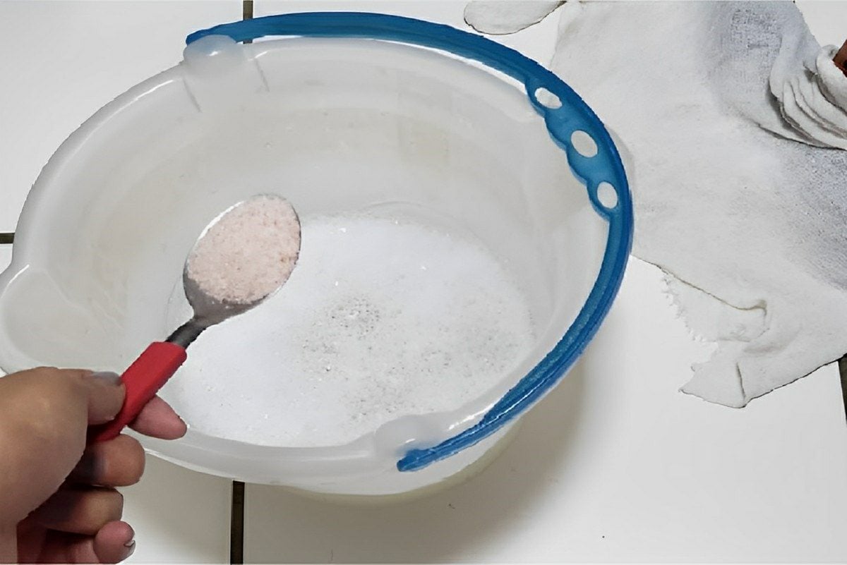 1 colher desse produto e o piso velho ficou como novo com esse impressionante limpa pisos caseiro