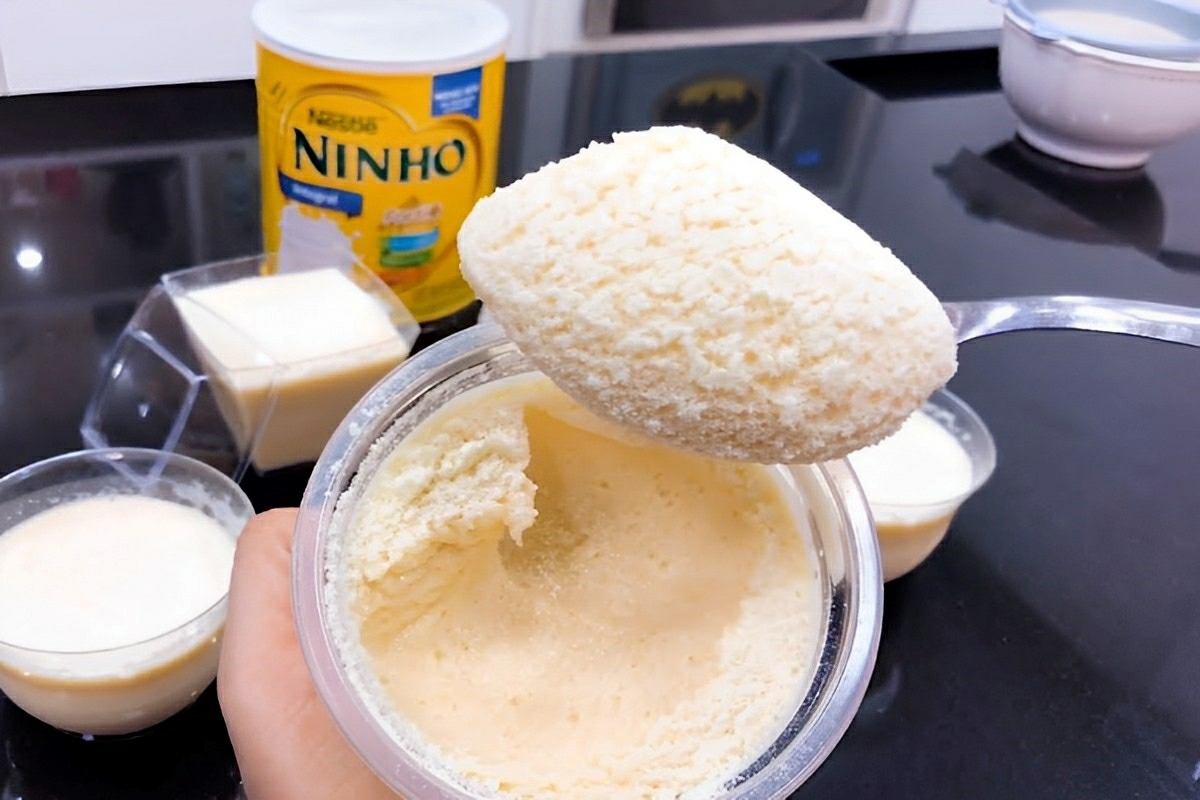 Mousse de Leite Ninho pronto em 2 minutos é só bater os ingredientes no liquidificador e levar pra gelar