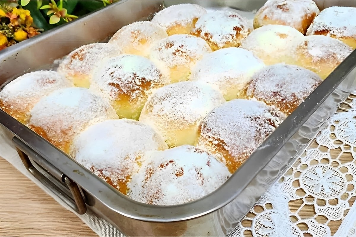 Pão de leite condensado muito fofinho e delicioso perfeito para servir no lanche ou café