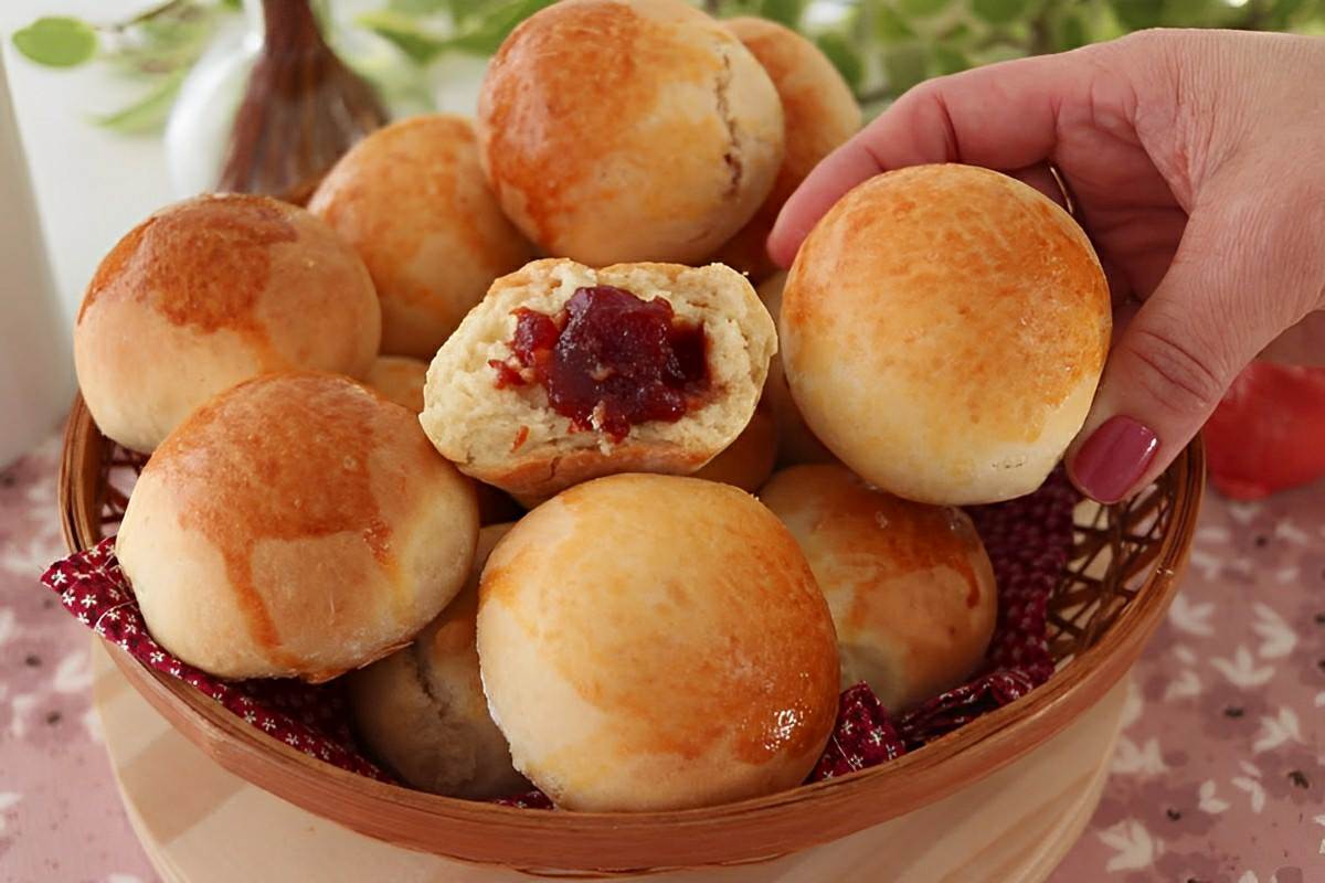 Feito em 1 minuto não precisa sovar nem esperar crescer pão de minuto recheado