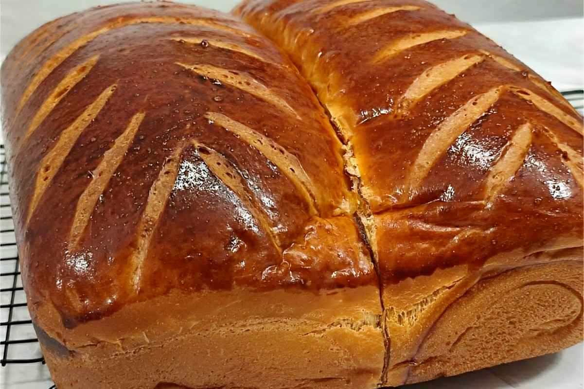 Pão fofinho e fácil de fazer sem leite o melhor pão para o lanche de toda a família