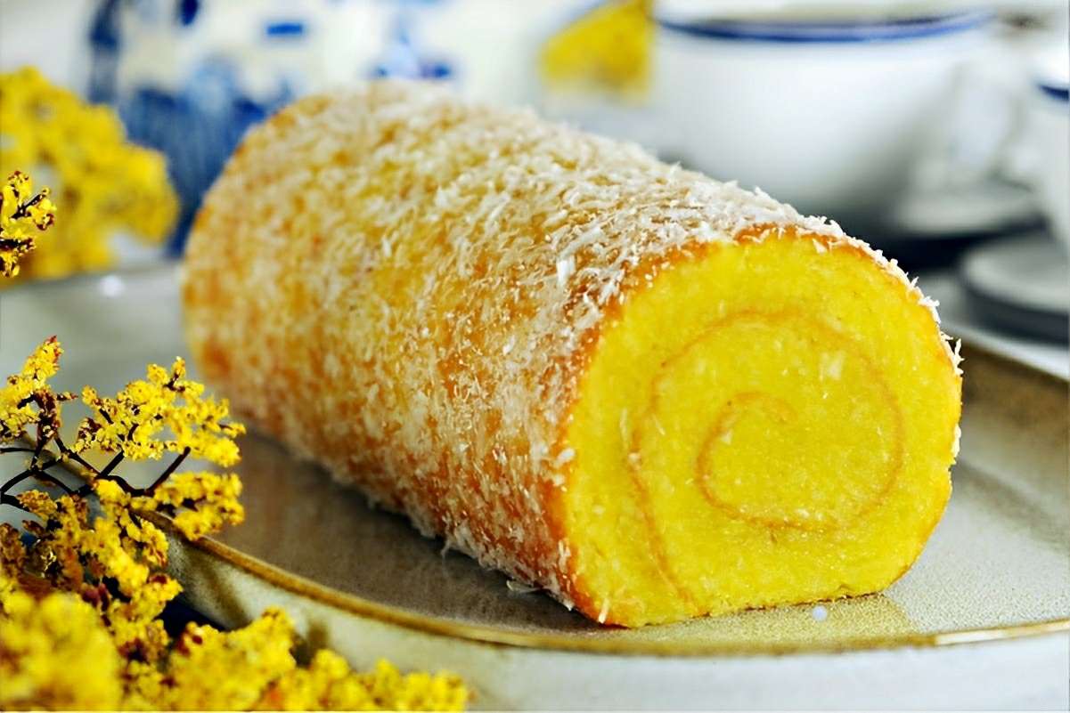 Rocambole bom bocado muito fácil é só misturar os ingredientes e levar ao forno