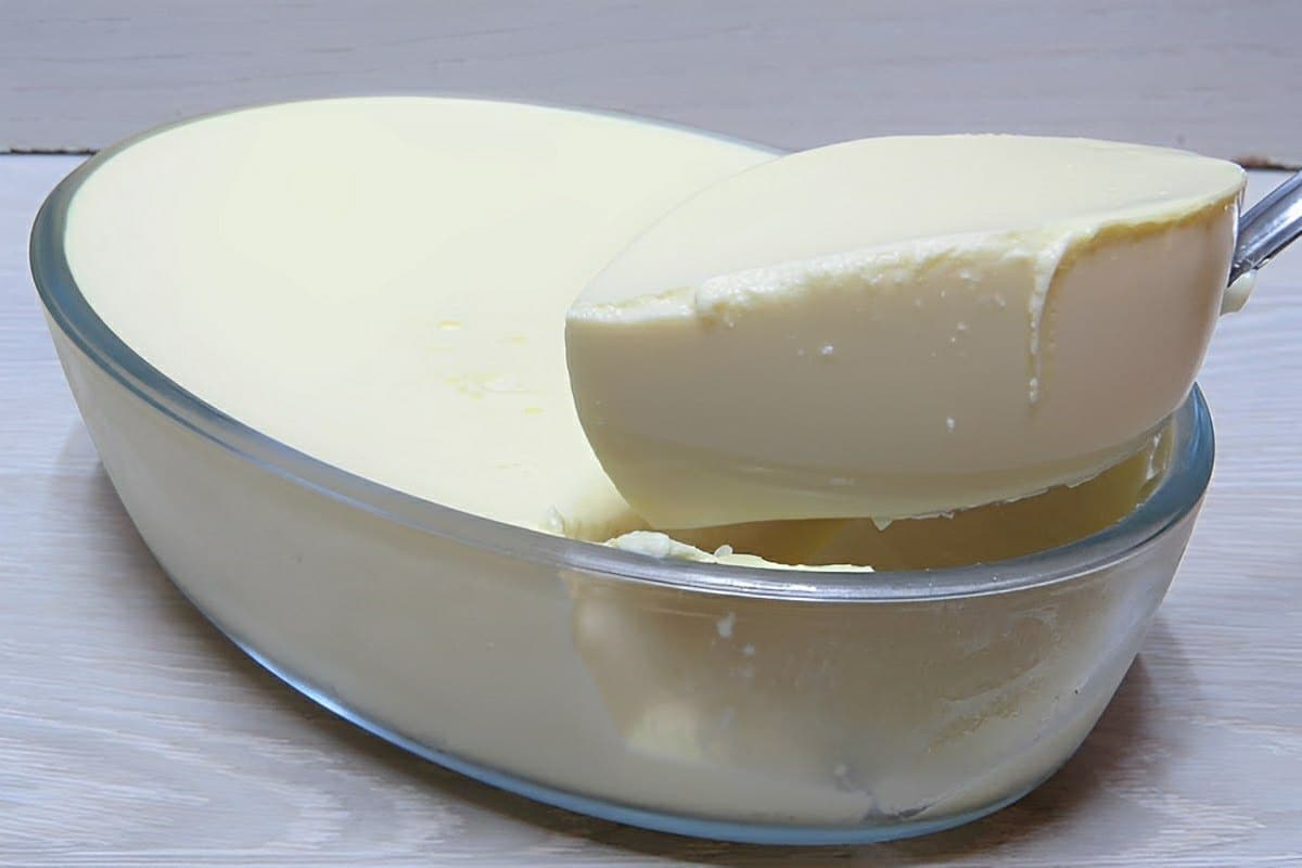 Sobremesa pronta em 5 minutos muito fácil de preparar basta misturar 2 ingredientes e levar pra gelar