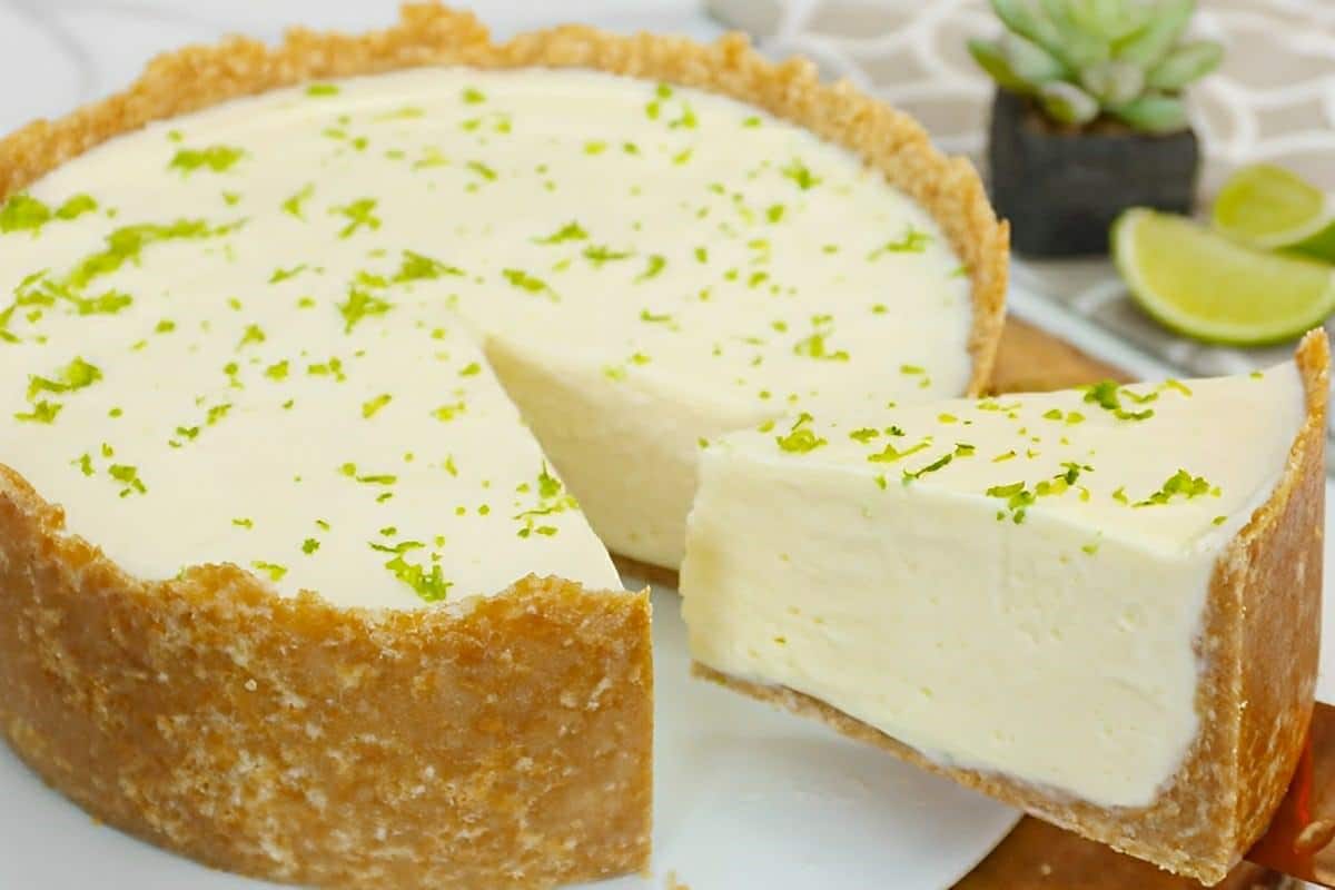 Torta de limão fácil que não vai gelatina uma sobremesa cremosa e deliciosa para toda a família