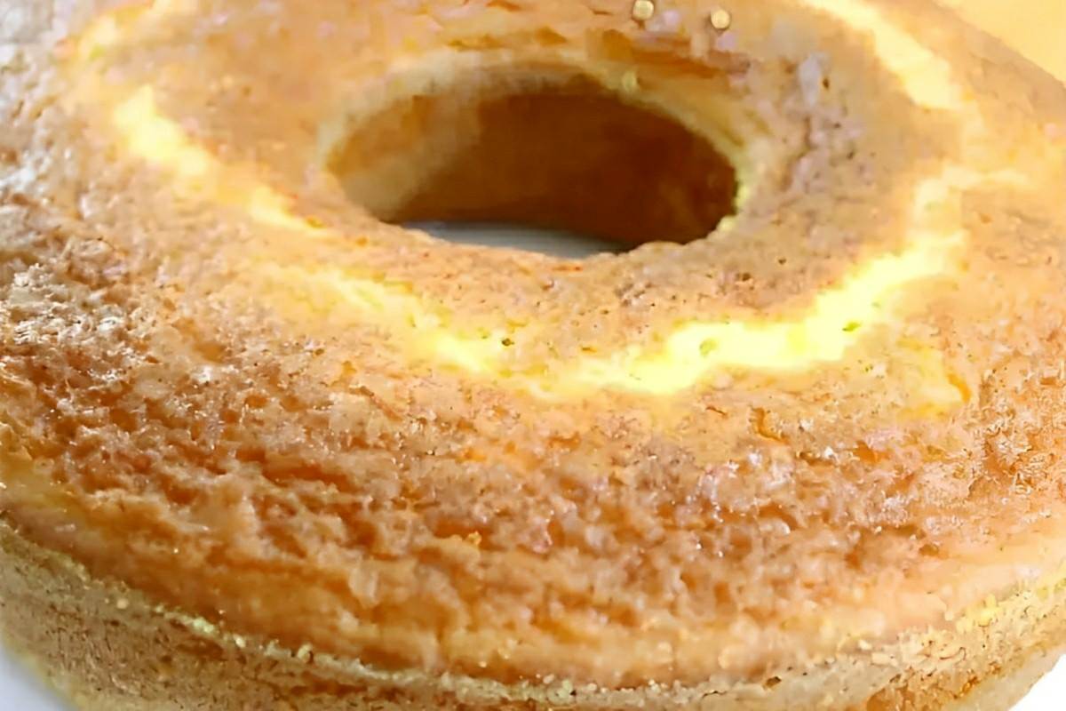 Bolo de fubá sem farinha de trigo simples e fácil é só bater os ingredientes no liquidificador e assar