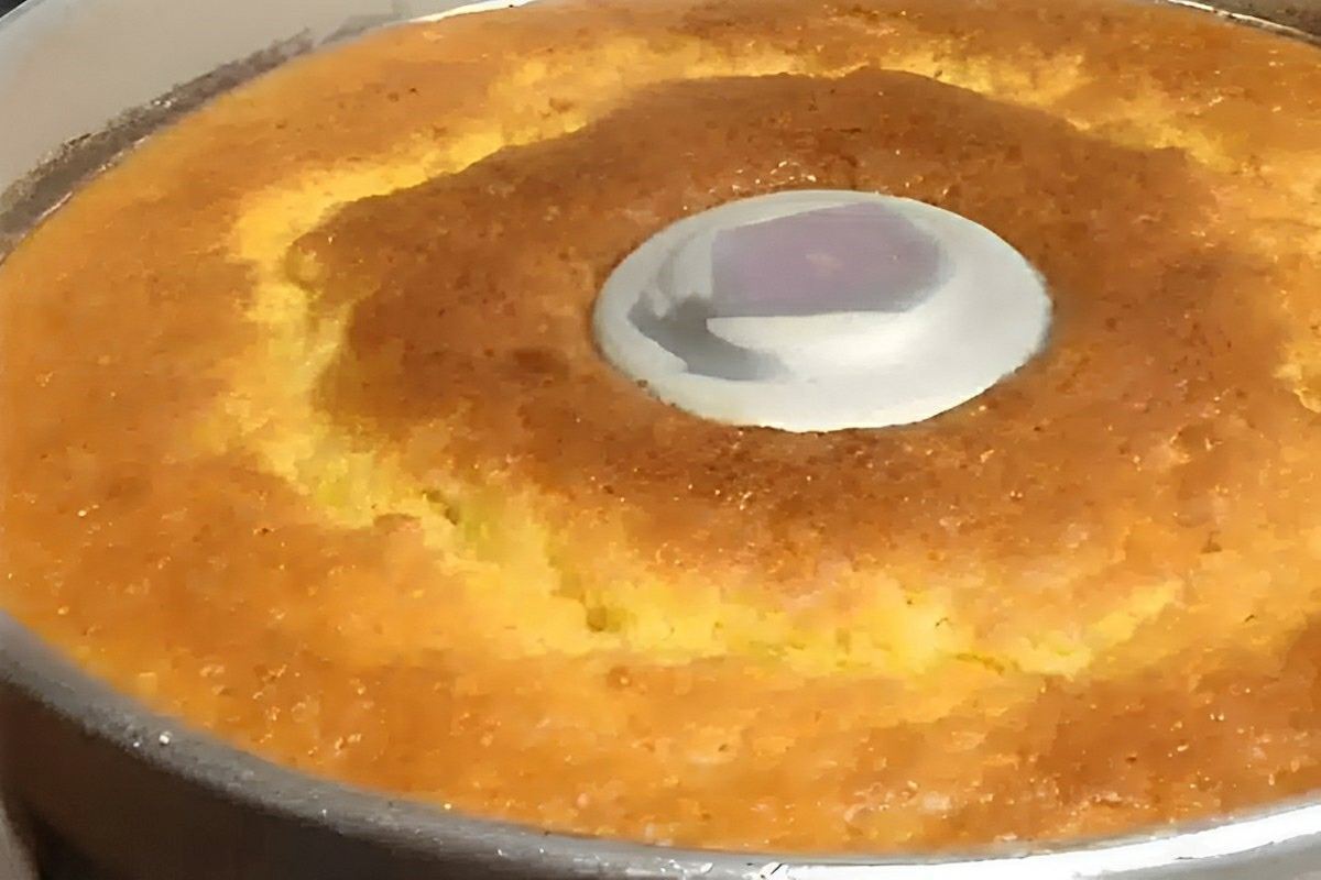 Prepara aquele cafezinho para acompanhar esse bolo pamonha cremoso