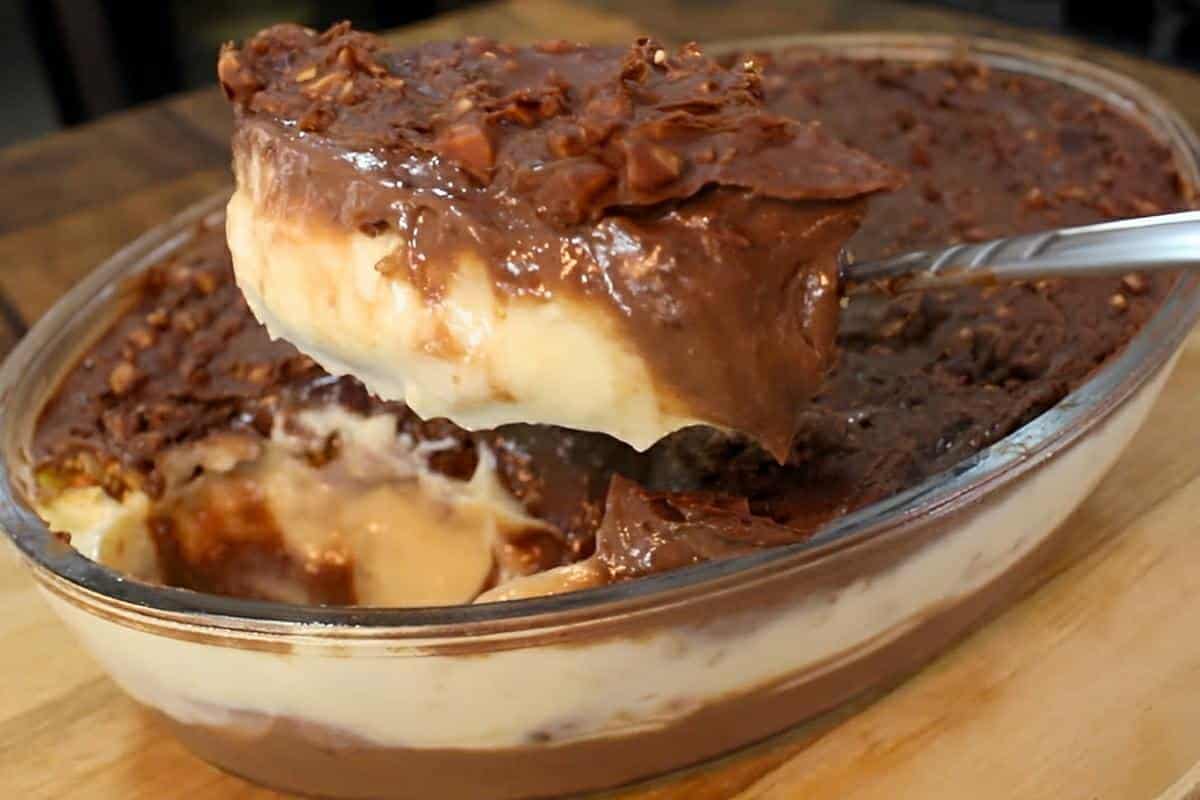 Bombom na travessa cremoso delicioso e perfeito para a sobremesa