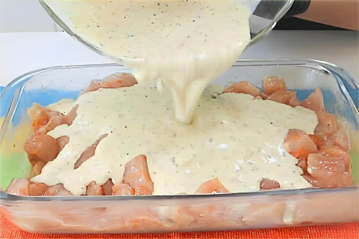 Frango no forno: agora só faço frango assim e economizo meu tempo na cozinha