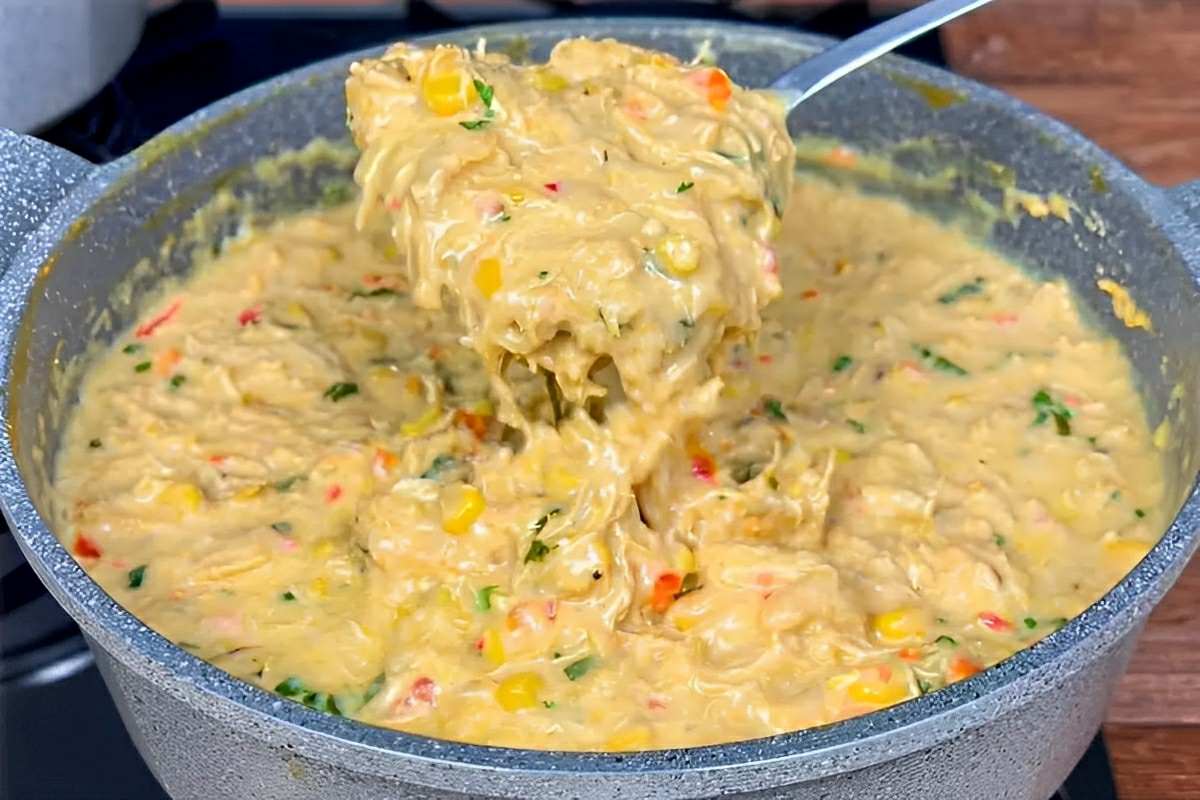 Fricassê de frango sem creme de leite: cremoso delicioso e fácil de fazer