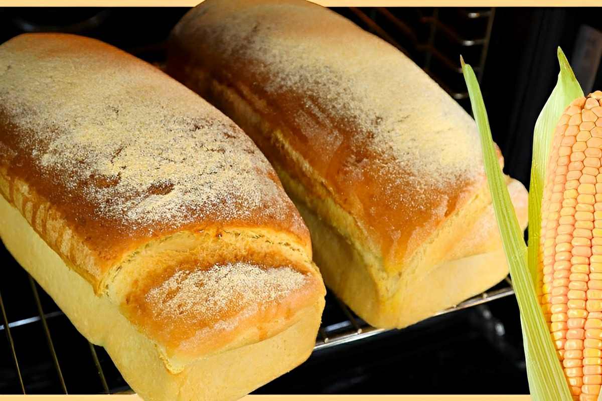 Pão de milho de liquidificador feito com milho de latinha muito fofinho e fácil de preparar