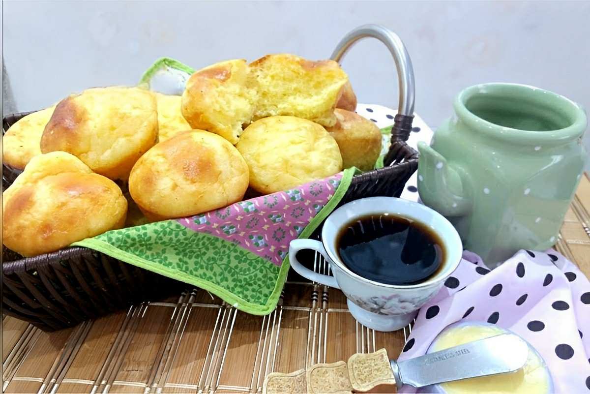 Pão de minuto assado na forminha de cupcake muito prático fácil e delicioso