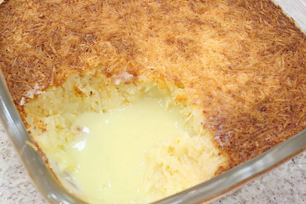 Queijadinha cremosa muito fácil de fazer basta misturar os 4 ingredientes da receita e levar pra assar