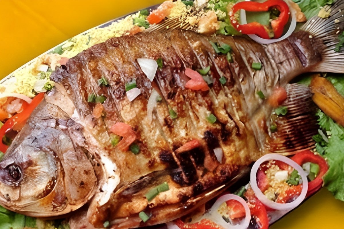 Tilápia assada no forno com legumes: uma receita leve e deliciosa para o jantar