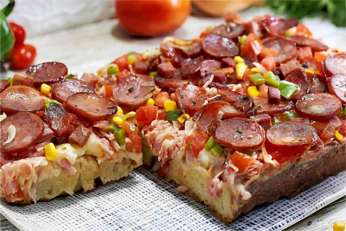 Torta italiana recheada feita com massa que não precisa sovar muito simples e deliciosa