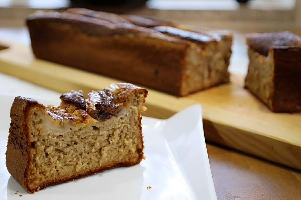 Bolo de aveia com banana sem açúcar e sem farinha: leve e saudável para toda a família