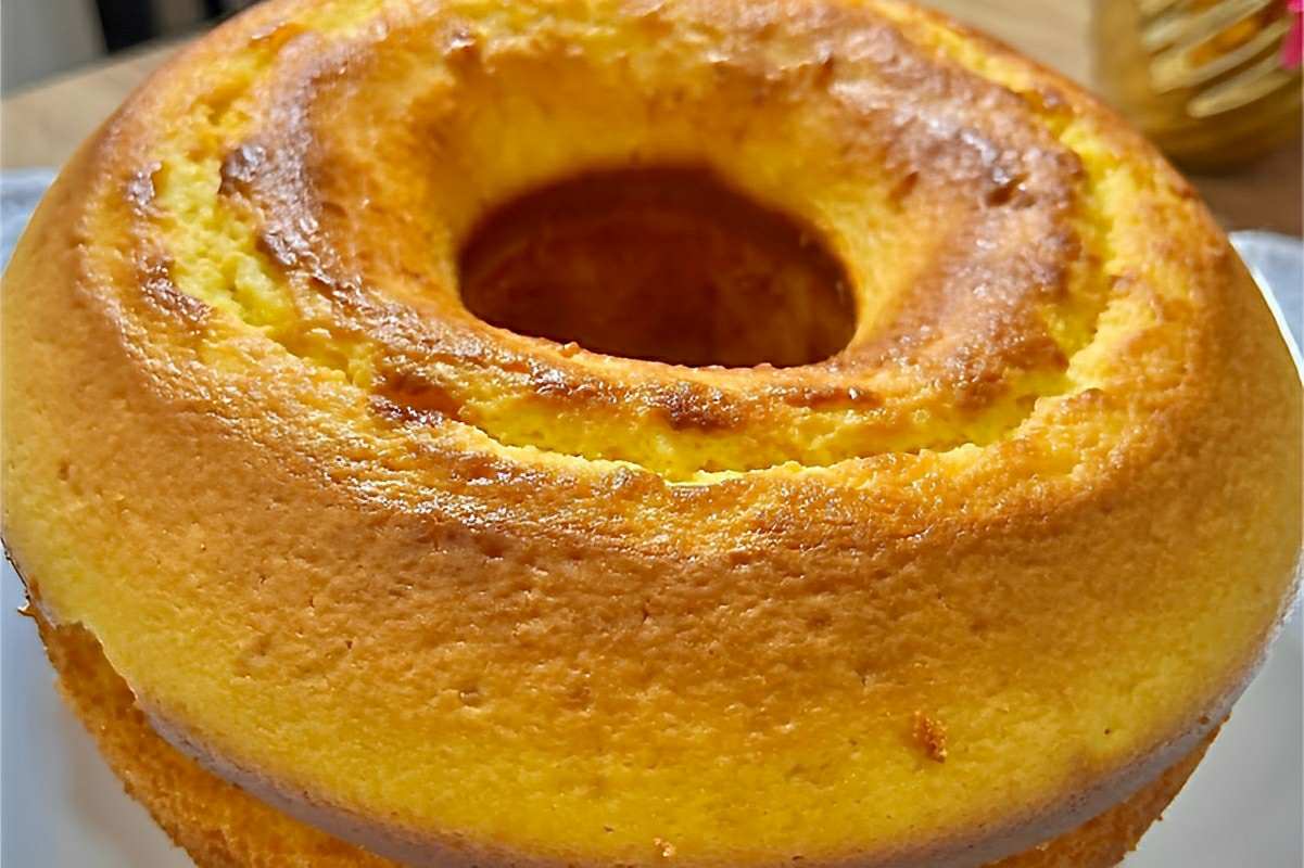 Bolo creme de laranja: um bolo de laranja cremoso perfeito para o café ou lanche da tarde