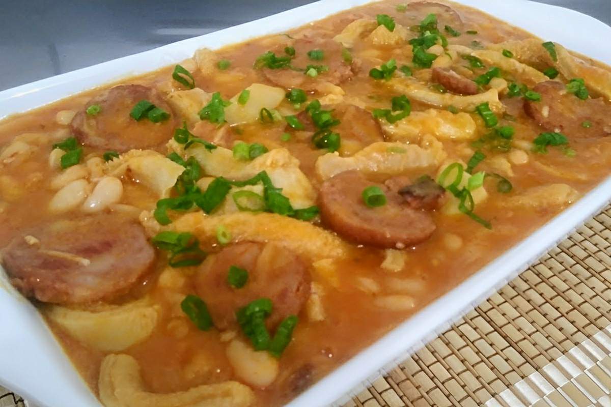 Dobradinha com feijão branco muito suculenta e saborosa para o seu almoço ou jantar