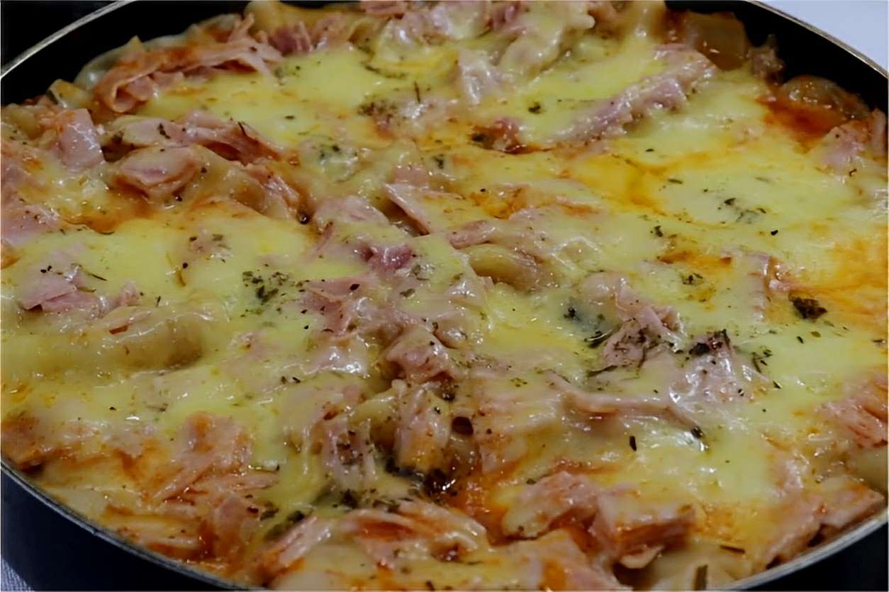 Lasanha na frigideira: muito mais rápida e prática que a lasanha tradicional
