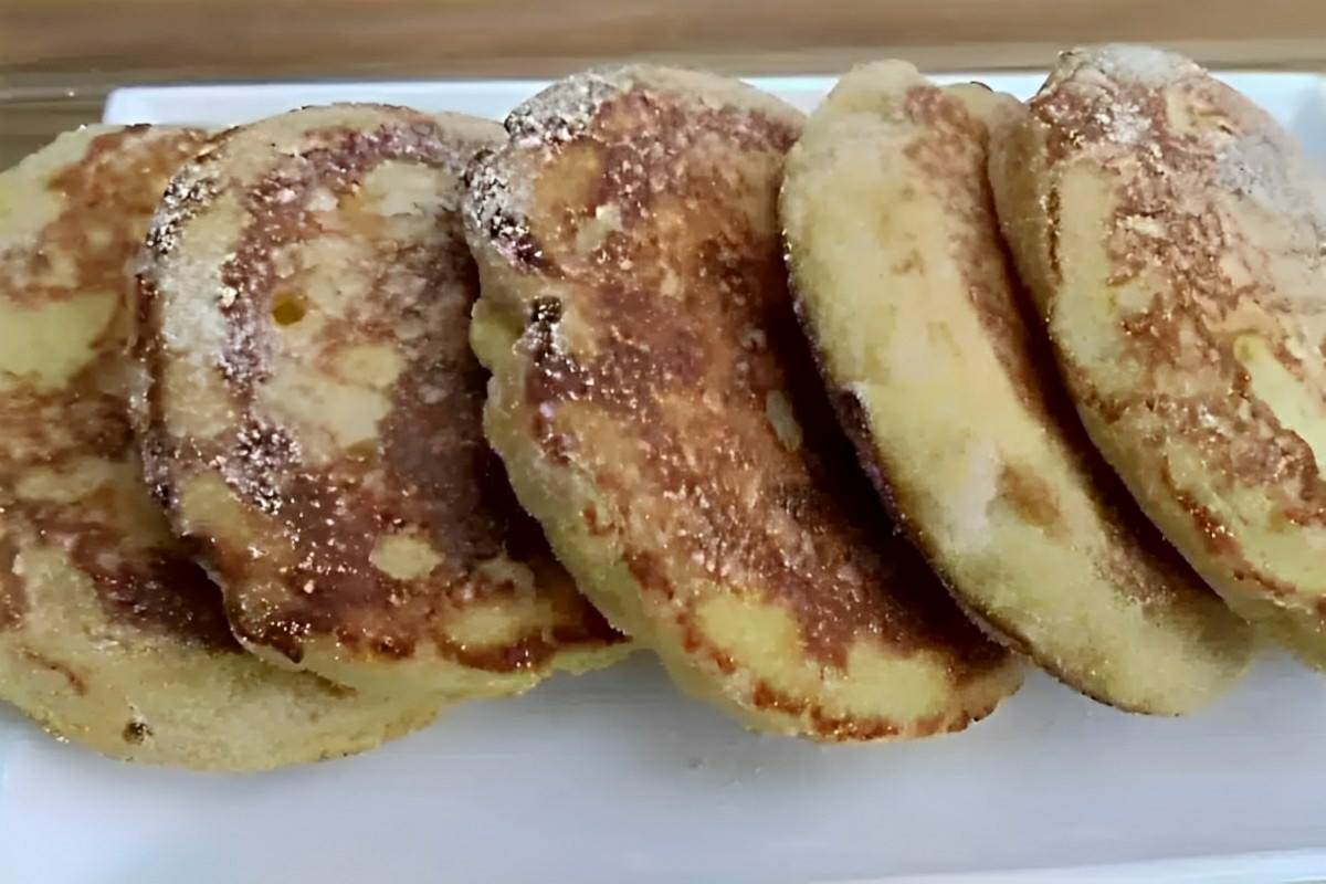 Pão de banana sem farinha de trigo muito leve saboroso e fica pronto rapidinho