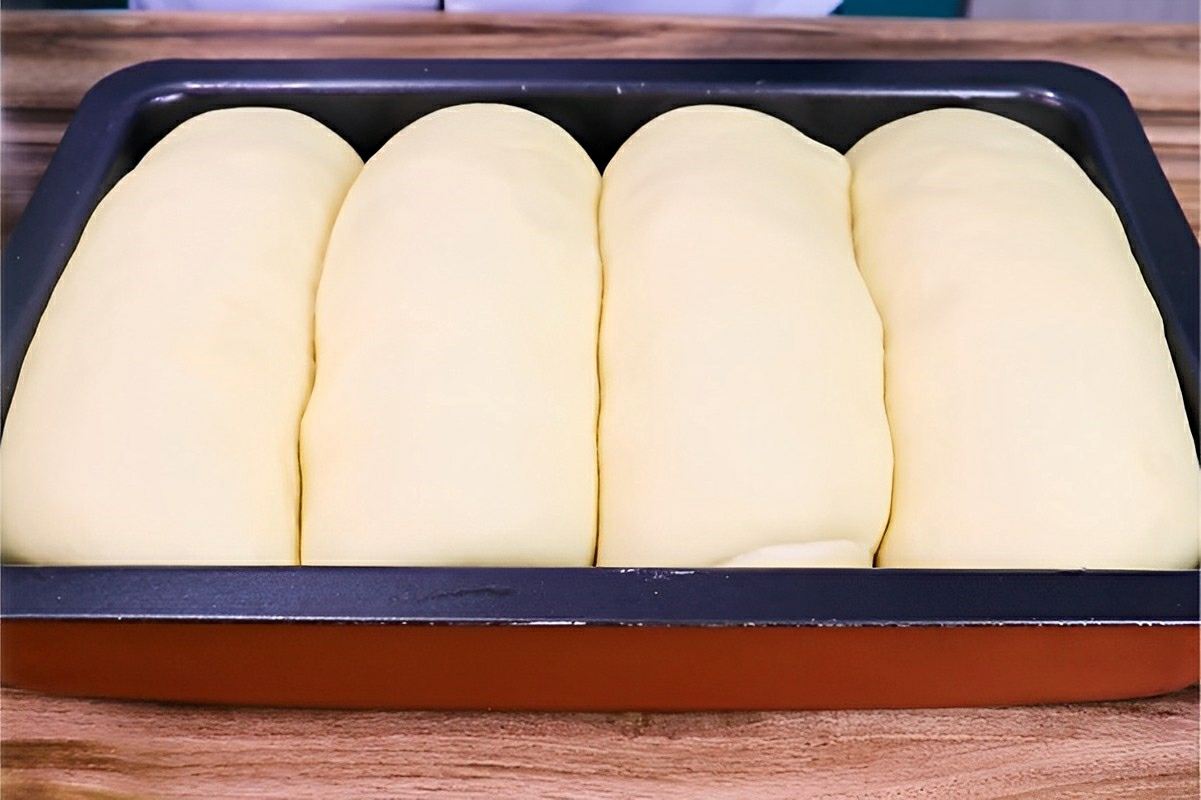 Esse é o verdadeiro pão do padre um pão caseiro macio e fofinho que é uma delícia