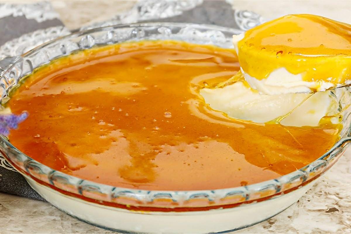 Pudim na travessa sem ovos e sem forno muito fácil de fazer e delicioso