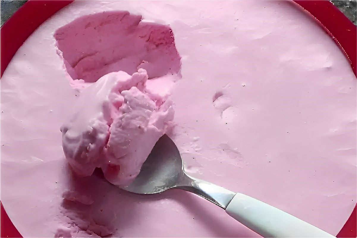 Sorvete caseiro de gelatina muito econômico delicioso e fácil de preparar