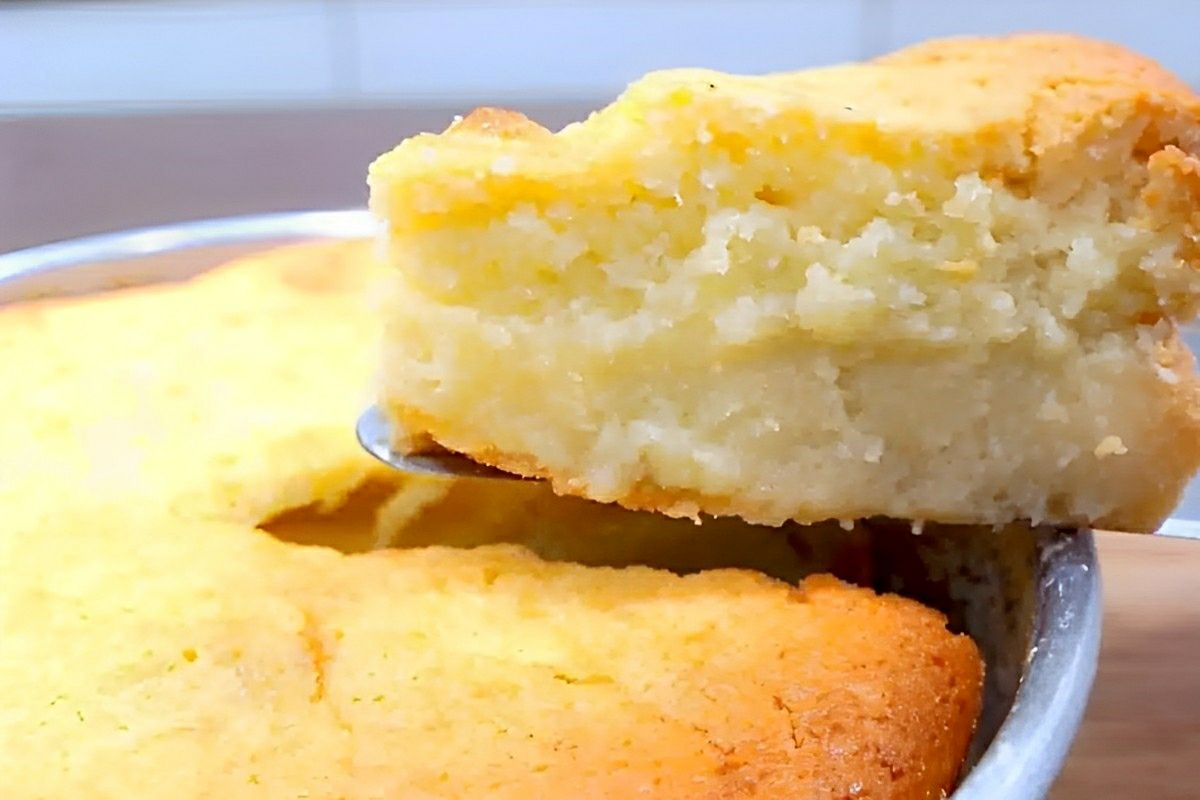 Bolo de aipim sem leite nem farinha de trigo muito cremoso e fácil de fazer