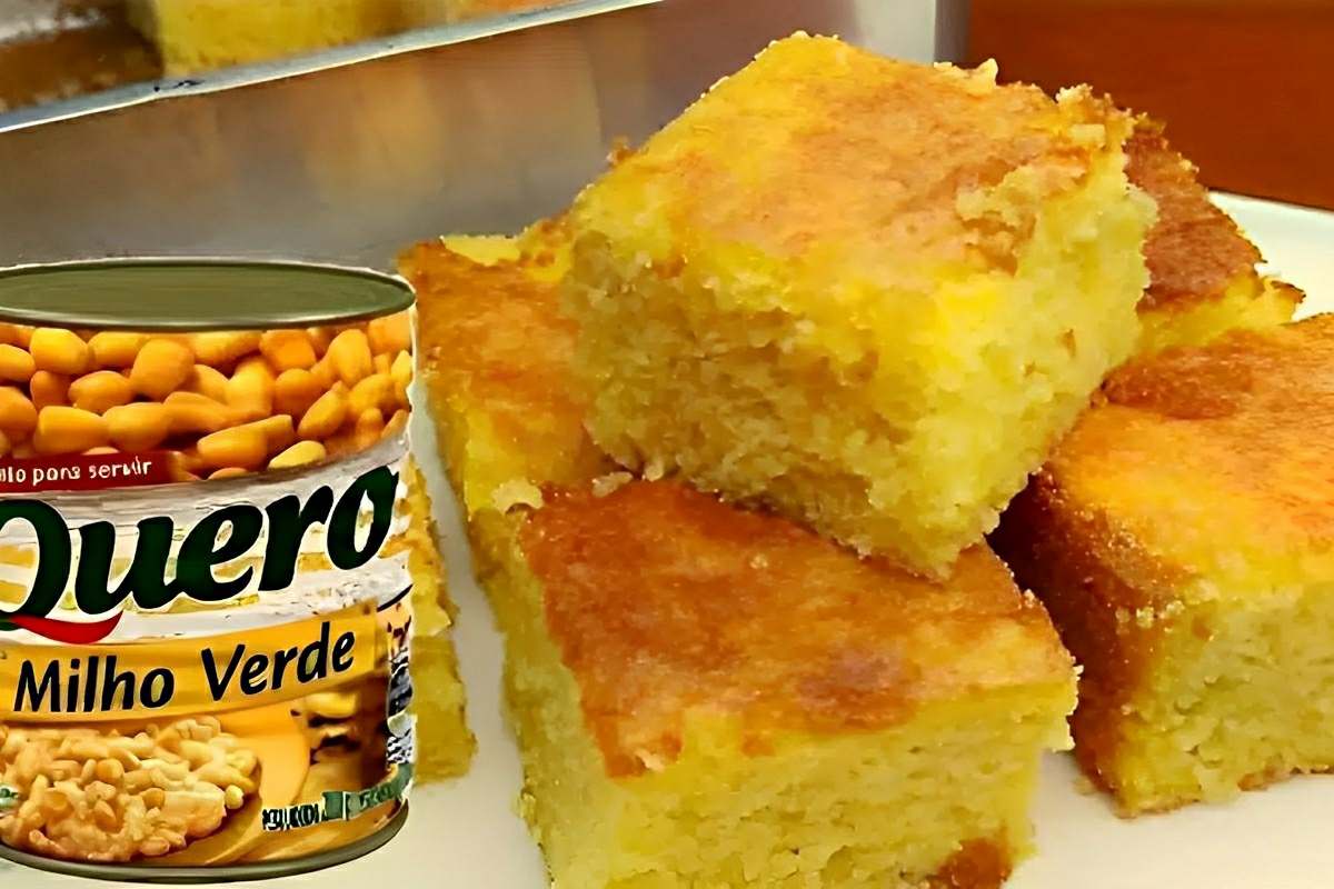 Bolo de milho de latinha muito simples e fácil de fazer é só bater os ingredientes no liquidificador e assar