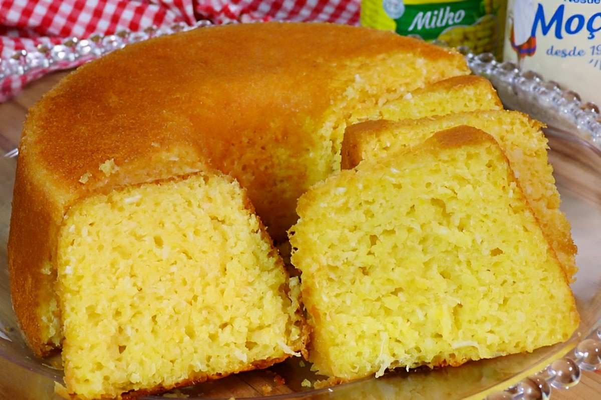 Bolo moça de milho de liquidificador muito molhadinho e fácil de fazer