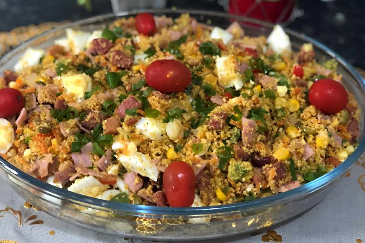 Farofa completa e deliciosa para servir em ocasiões especiais