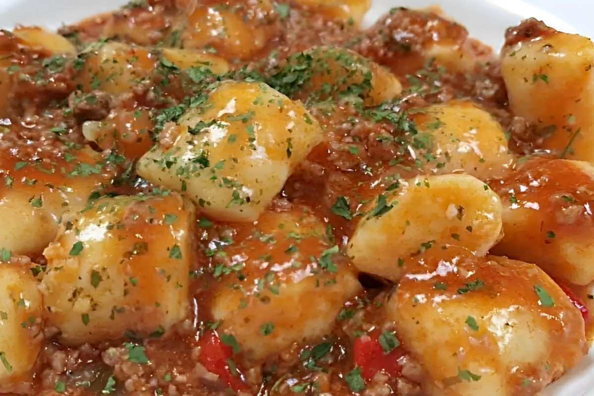 Nhoque de batata muito leve e saboroso para o almoço em família