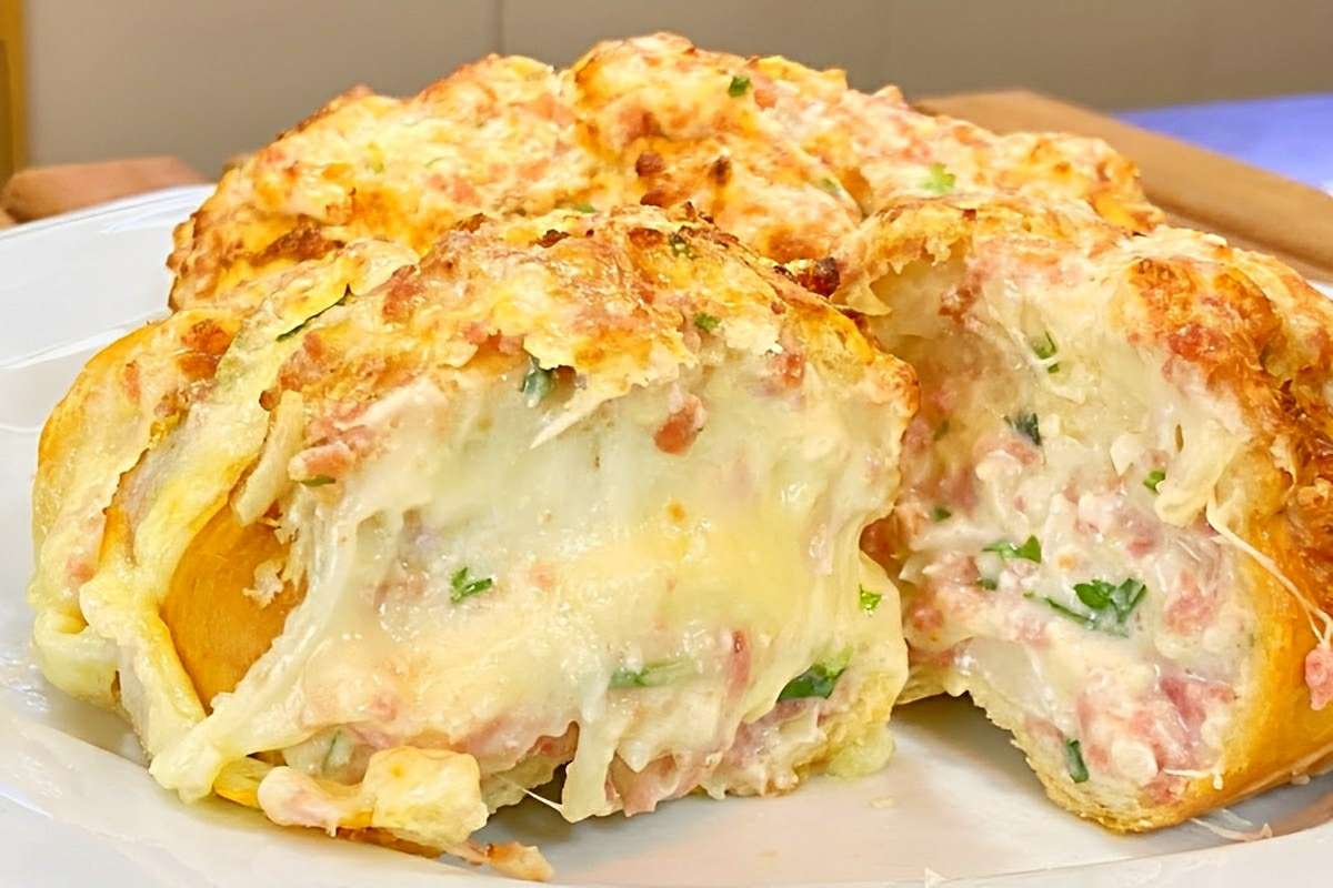 Pão de calabresa com queijo para acompanhar o seu churrasco