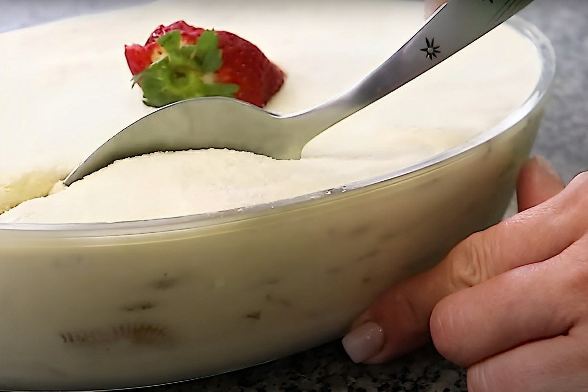 Você nunca provou um pavê de leite ninho tão cremoso quanto esse