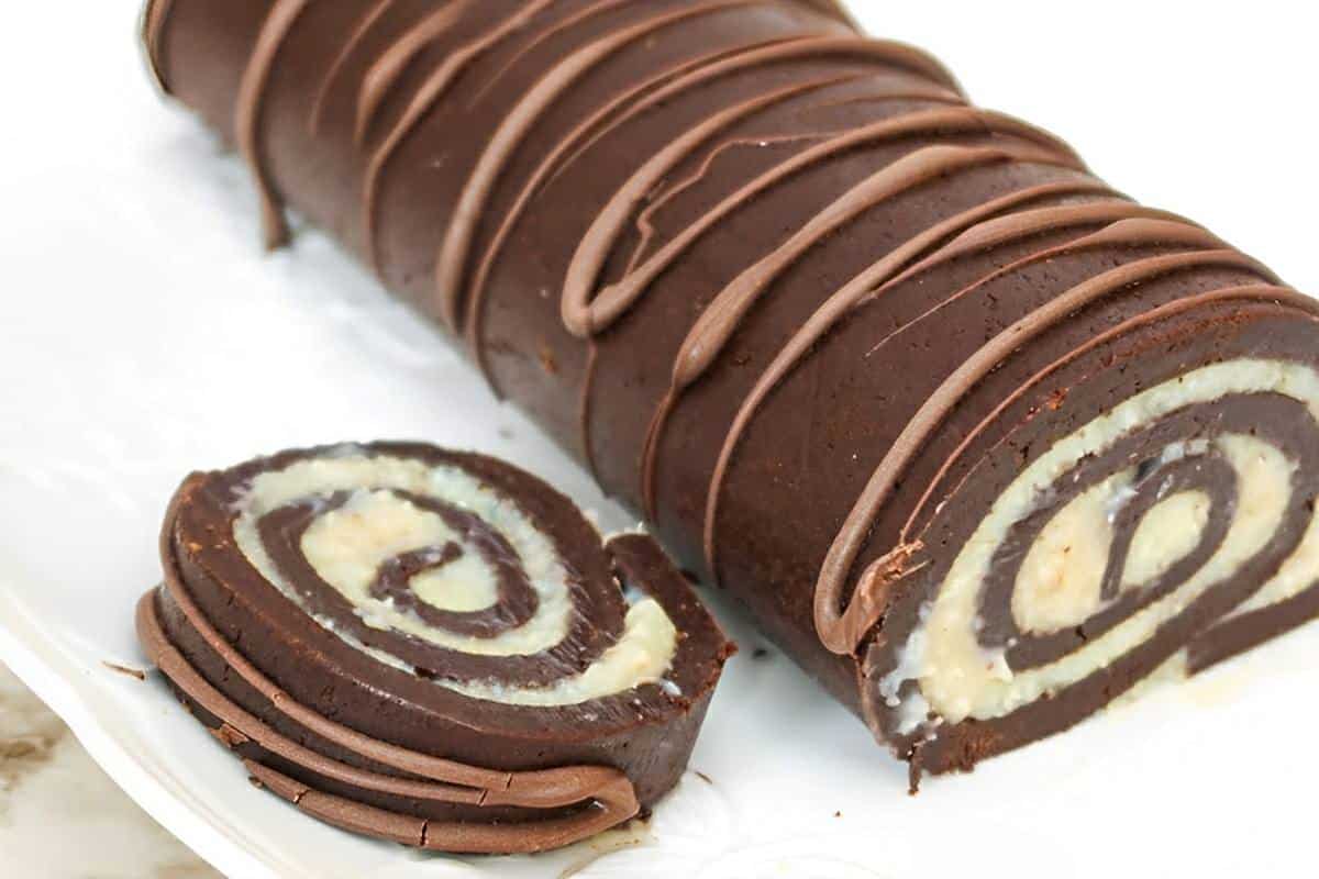 Rocambole prestígio sem forno e com poucos ingredientes
