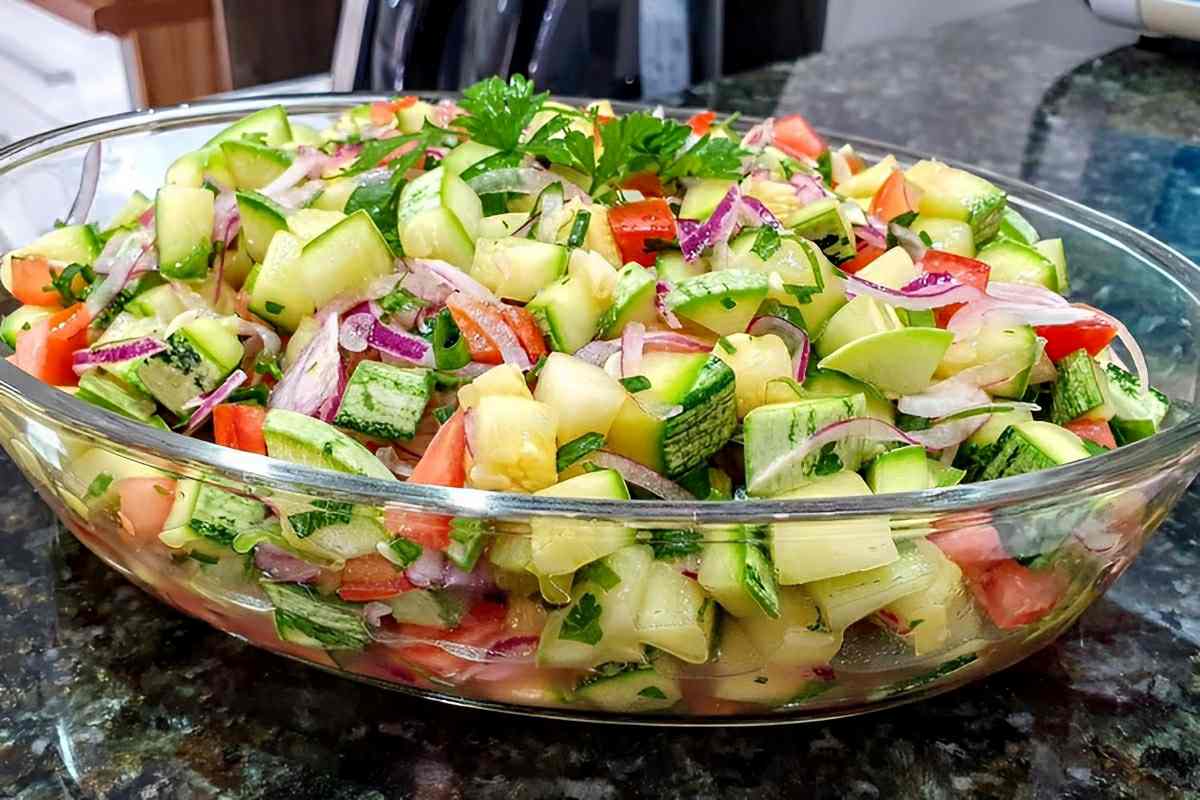 Salada de abobrinha simples e deliciosa para o dia a dia