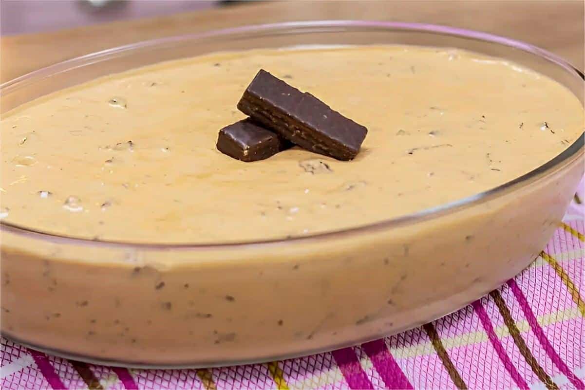 Sobremesa de 3 ingredientes muito fácil de fazer e perfeita para o seu fim de semana