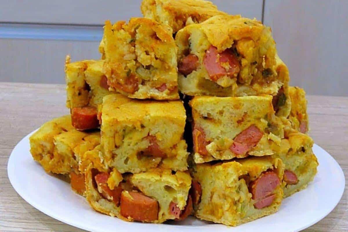 Torta de salsicha uma receita de lanche barato e econômico para qualquer dia da semana