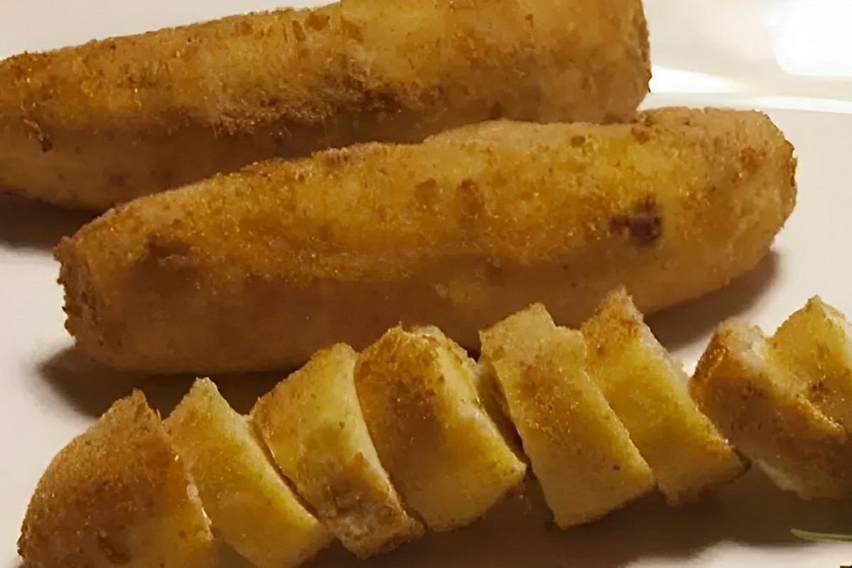Banana à milanesa com uma casquinha bem sequinha igualzinha de restaurante