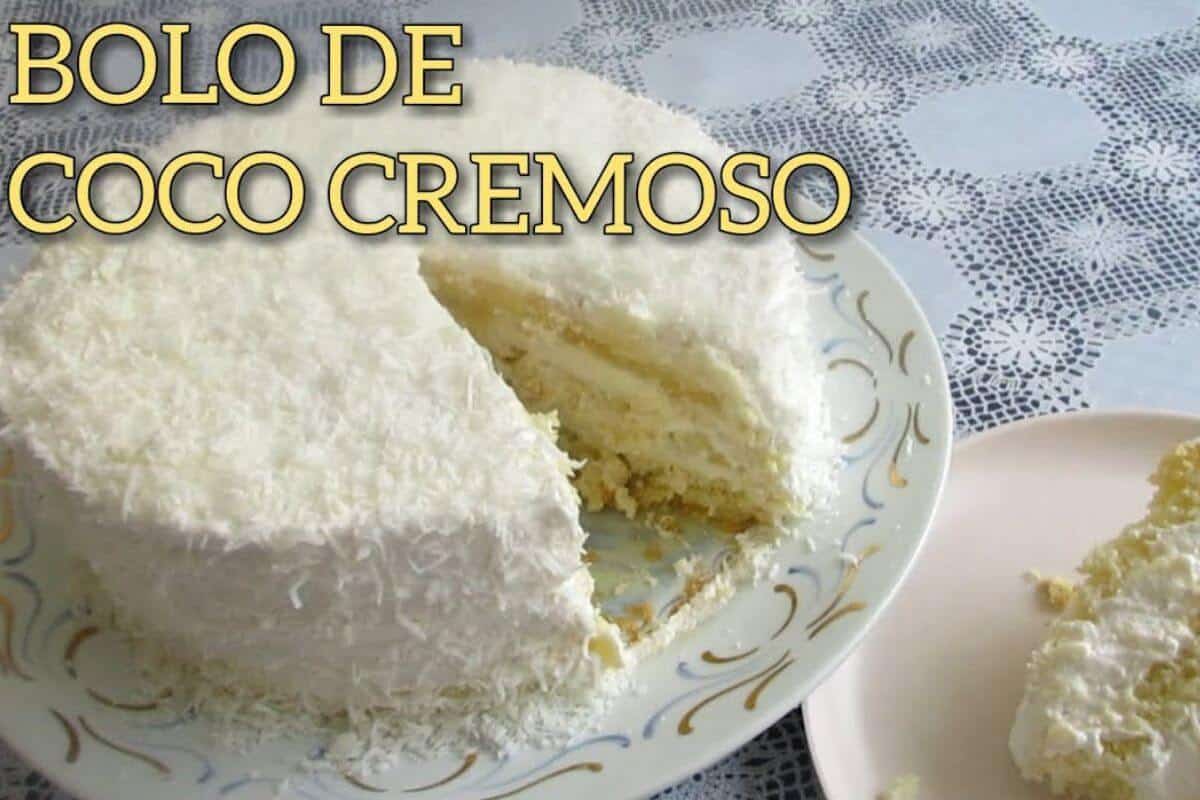 É sem glúten: bolo de coco sem glúten cremoso e molhadinho uma delícia e irresistível