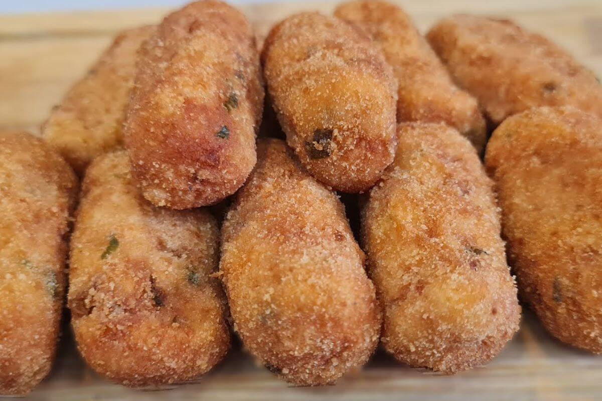 Croquete de frango um salgado de lanchonete que você vai conseguir fazer na sua casa