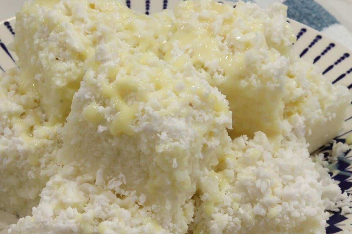 Cuscuz de tapioca você pode chamar de lanche ou sobremesa e de qualquer jeito fica uma delícia