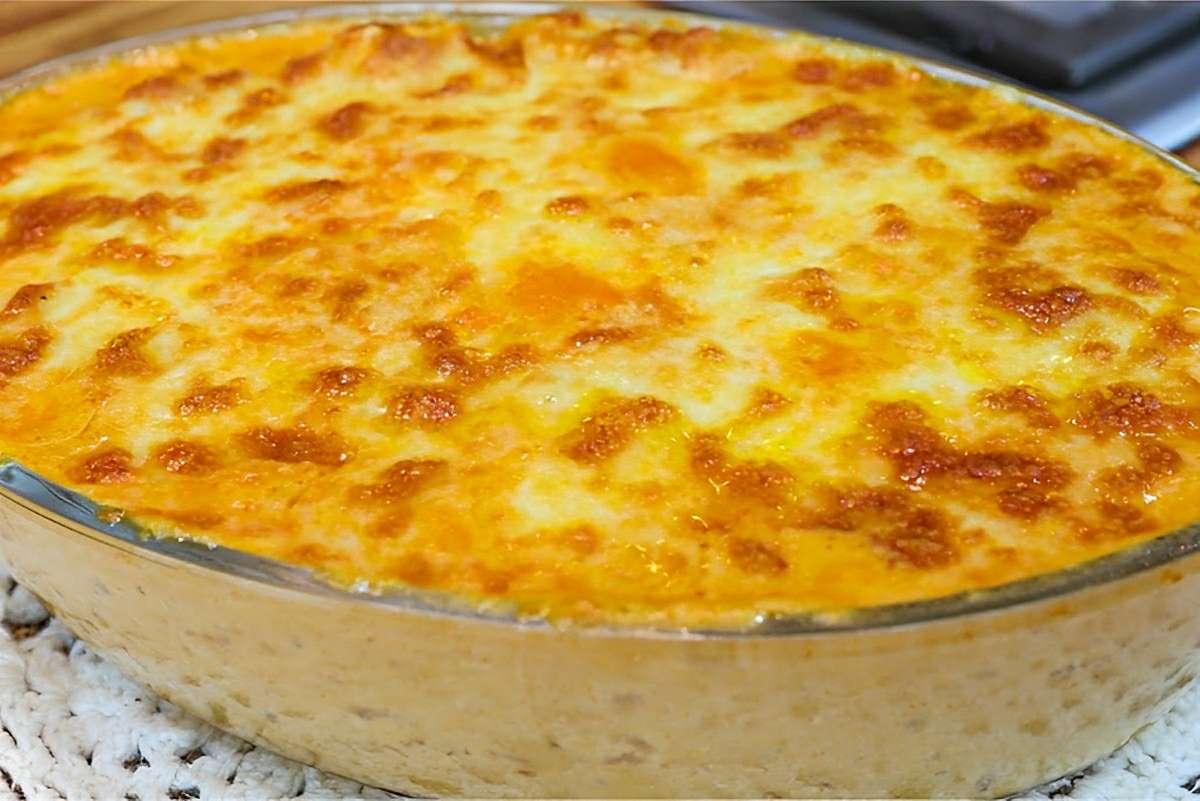 Frango gratinado essa receita bastante dá para você reunir a família toda para comer