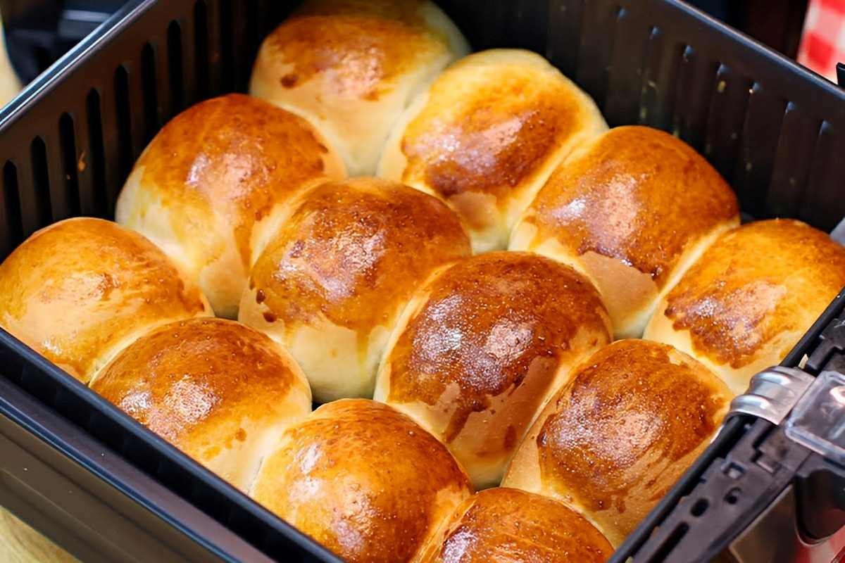 Faça pão na airfryer essa semana e se surpreenda com resultado dessa receita fácil e deliciosa