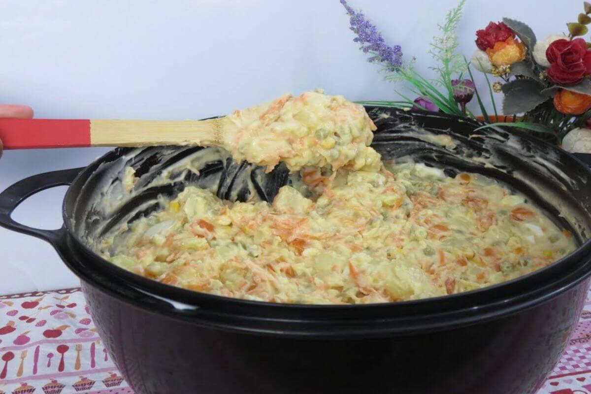 Salada de maionese uma opção fácil para você já ir planejando sua ceia de natal