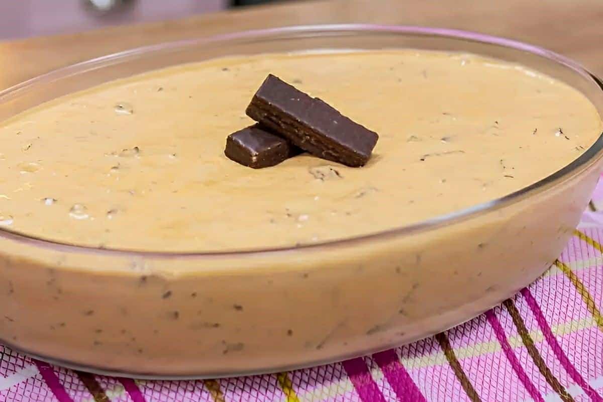 Sobremesa de 3 ingredientes simples e fácil de fazer para o fim de semana