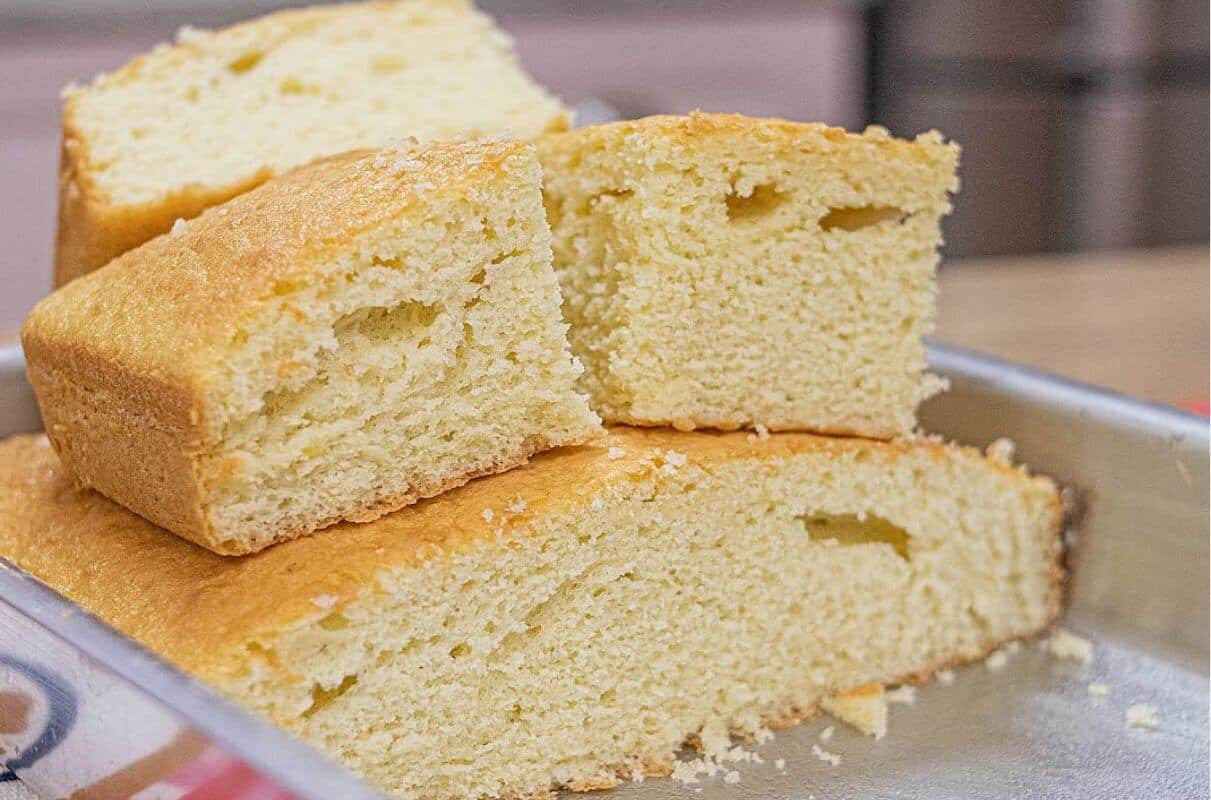 Receba seus convidados de natal com esse delicioso e prático bolo d’água de liquidificador