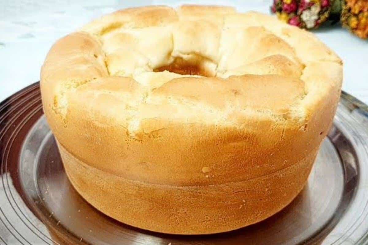Bolo pão de queijo que você não imagina como é fácil de preparar para seu café da manhã de ano novo